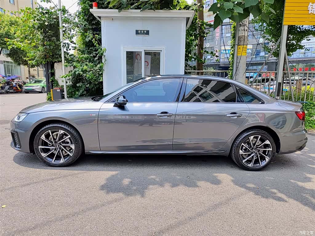 Audi A4L, 2023 3