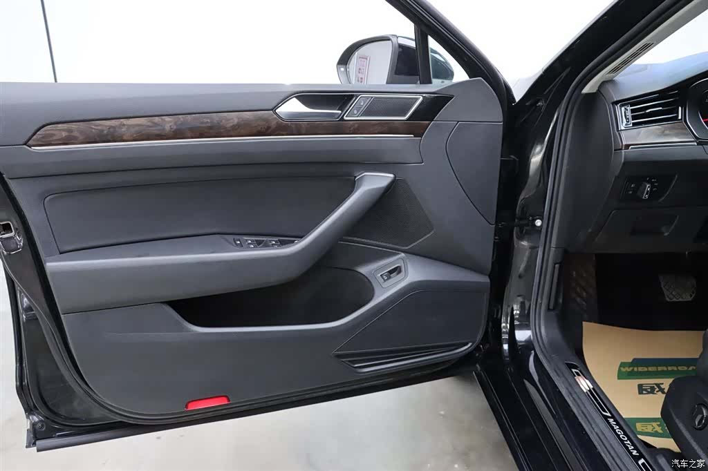 Volkswagen Magotan, 2019 13