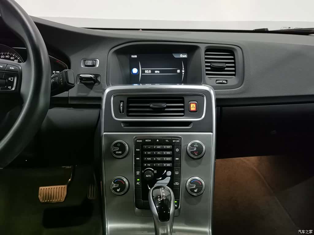 Volvo S60, 2015 12