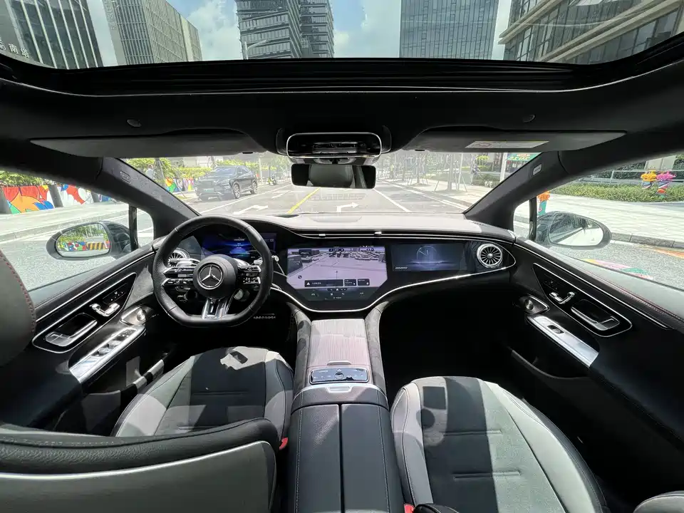 Mercedes-Benz EQE AMG