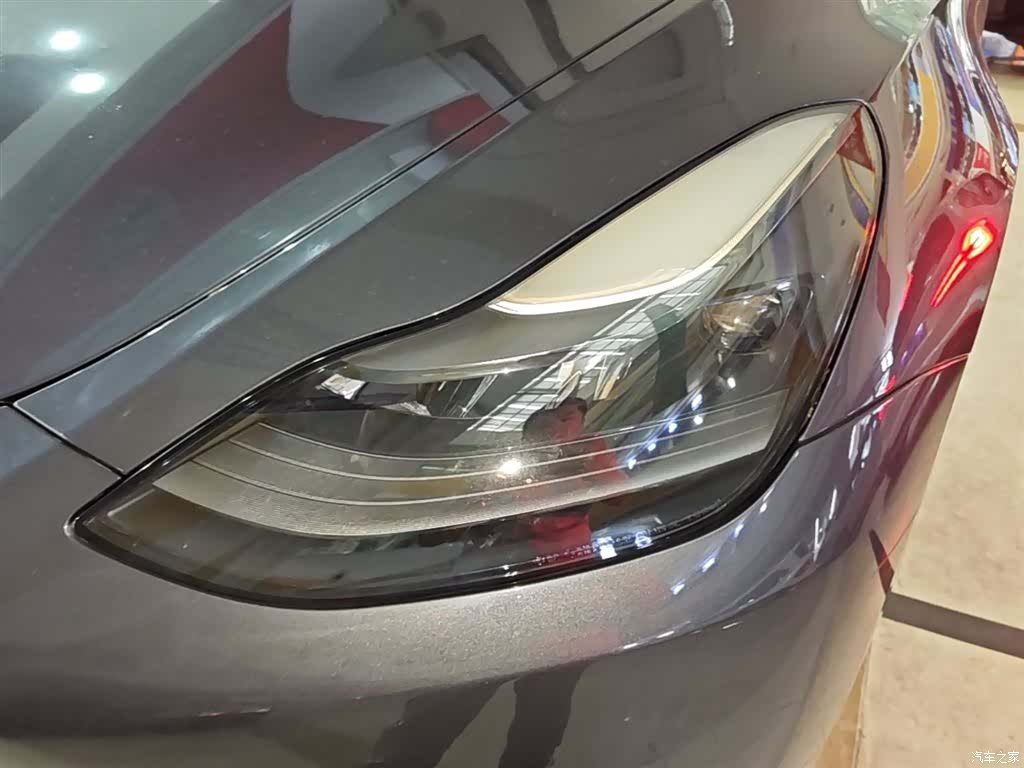 Tesla Model Y, 2022 24