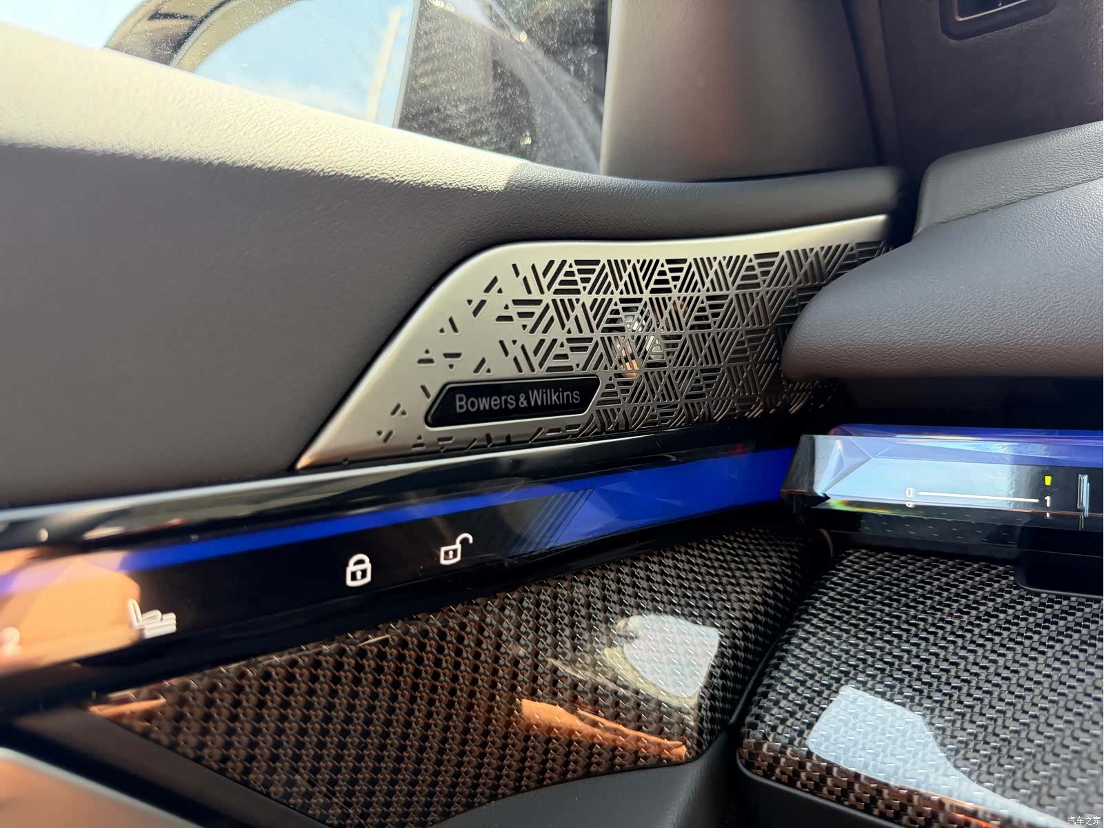 BMW M5, 2025 18