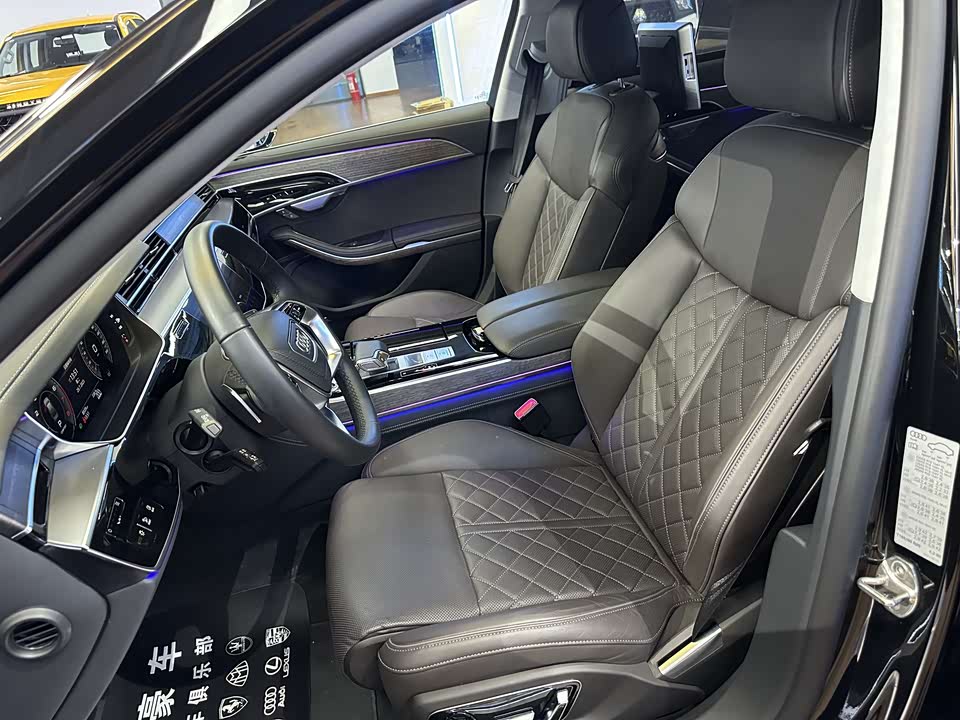 Audi A8 Audi A8