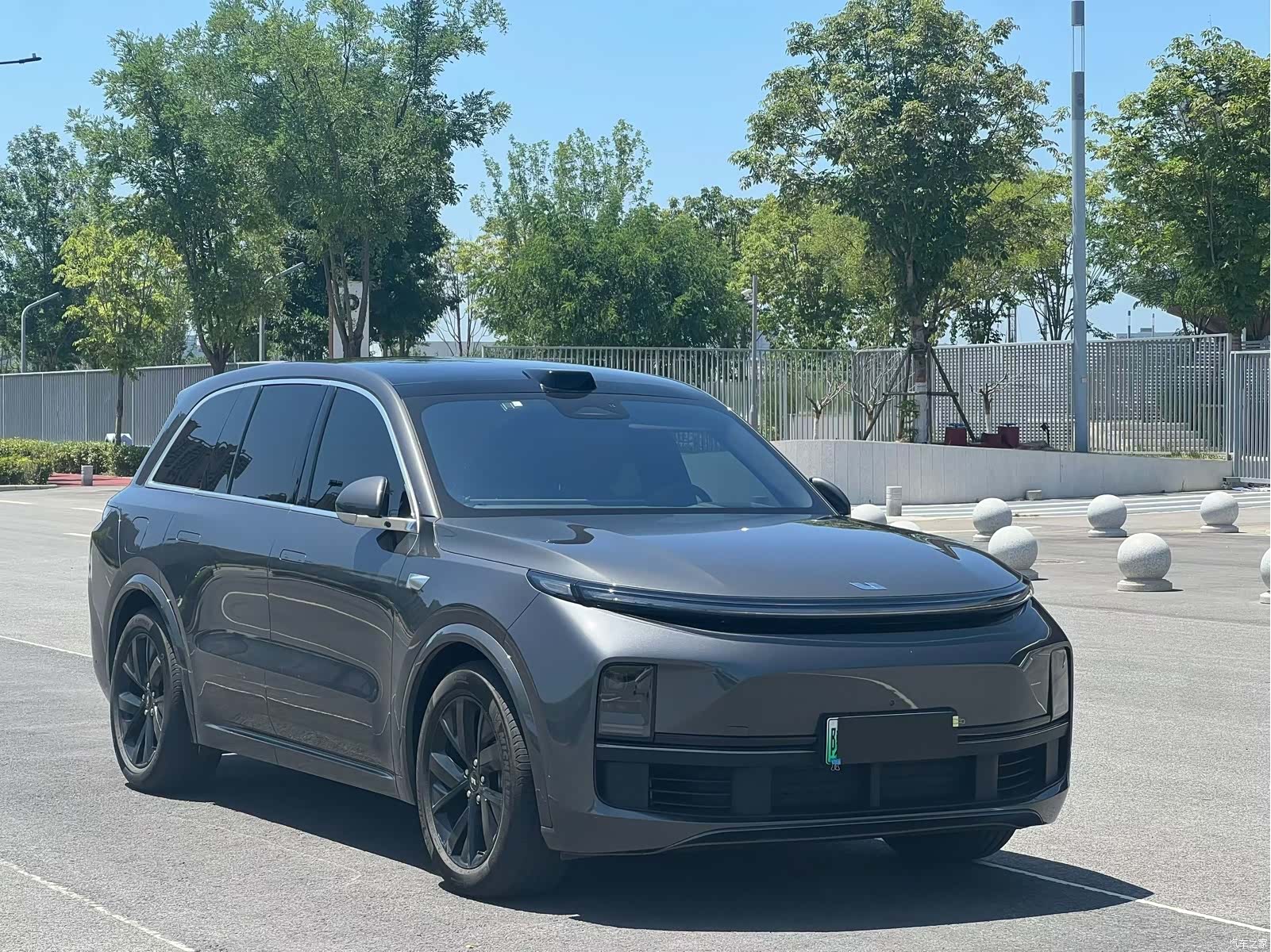 Li Auto L8, 2023 3