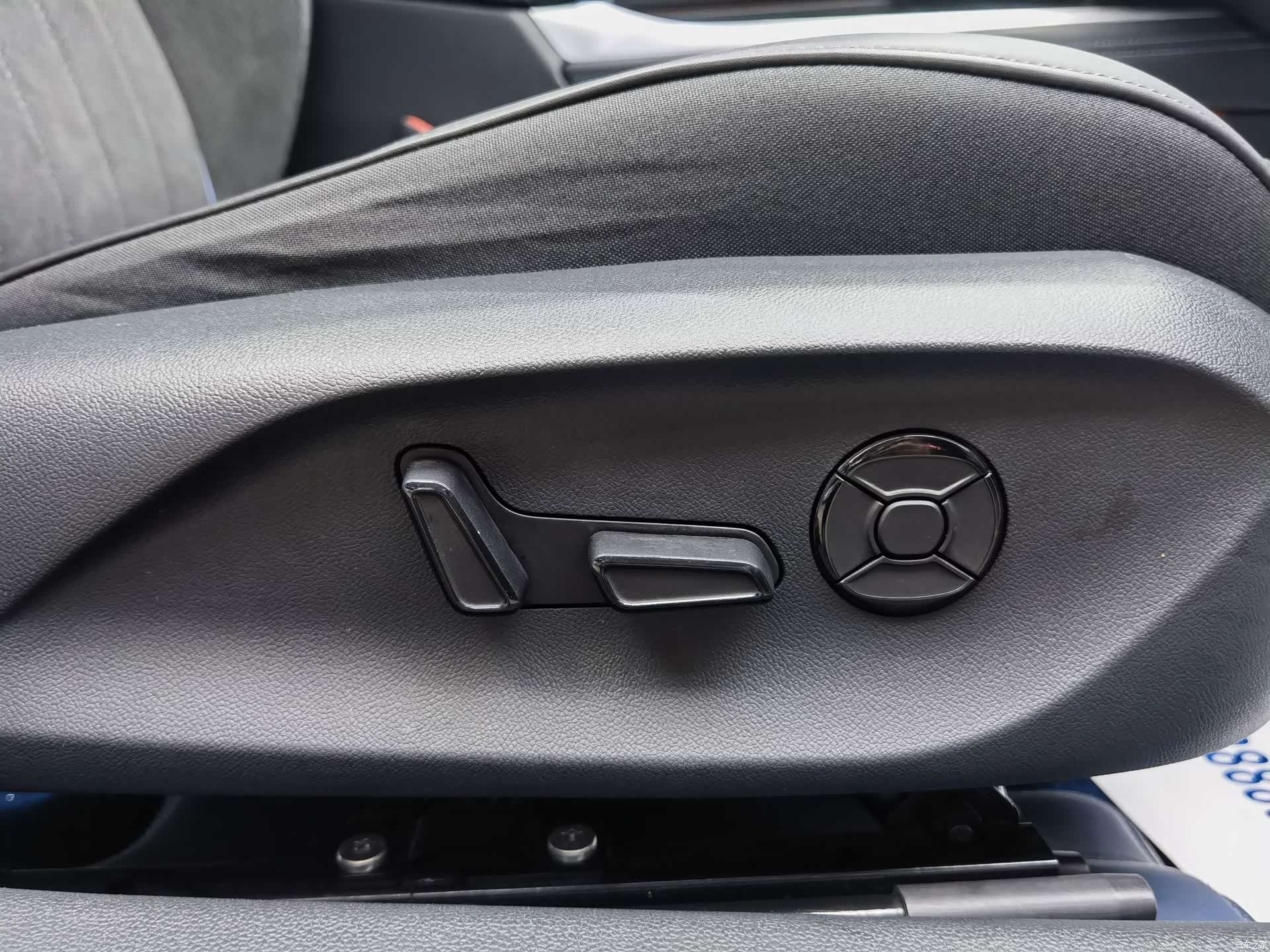 Volkswagen Passat, 2024 17