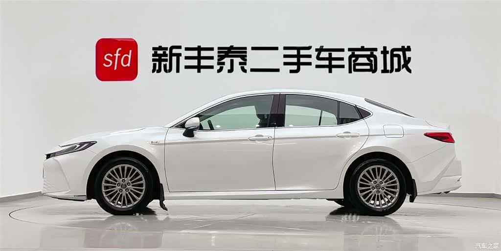 Toyota Camry, 2024 4