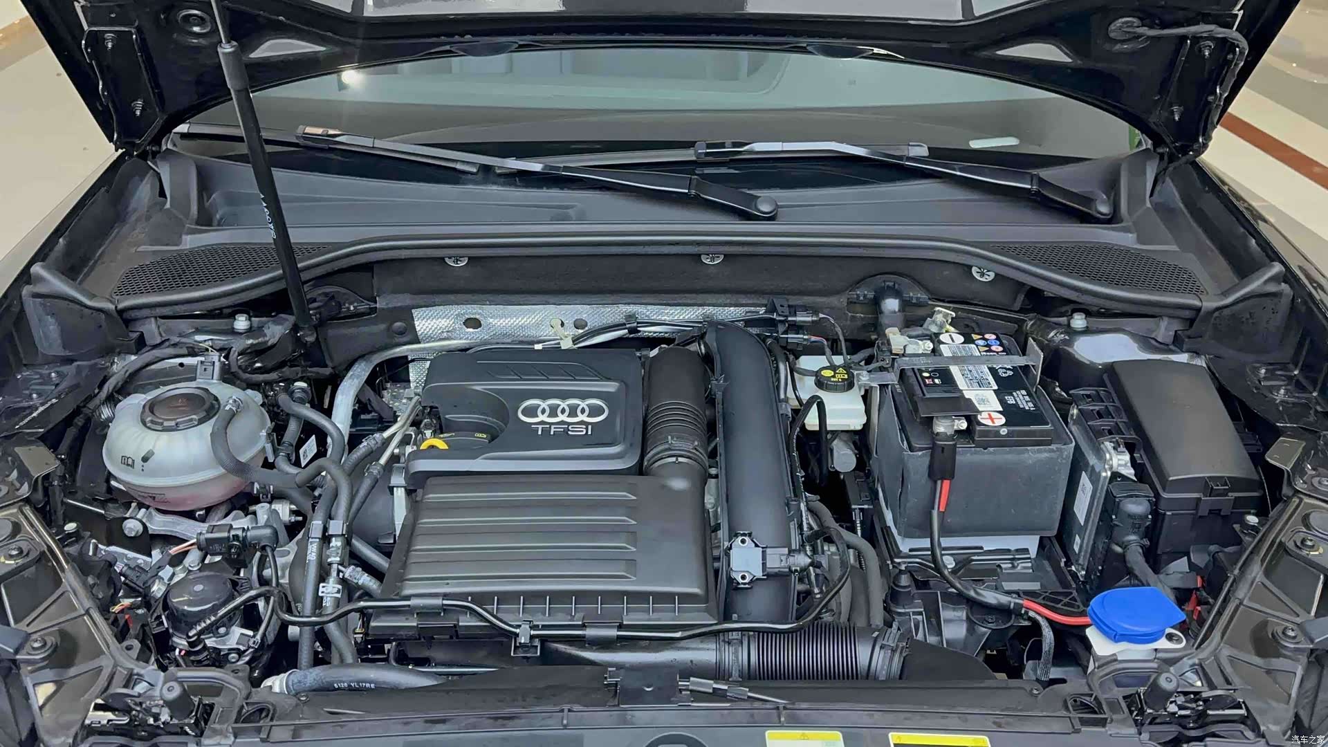 Audi Q2L, 2022 21