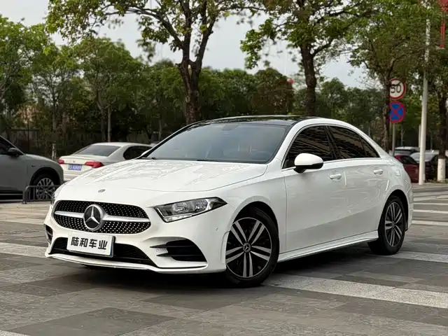 Mercedes-Benz A-Class 2020 — купить из Китая под заказ