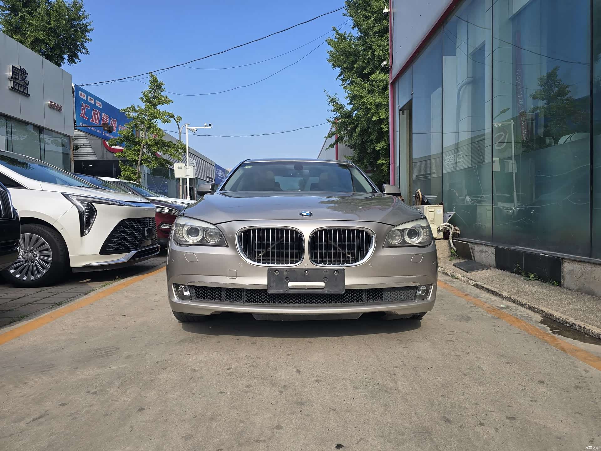 BMW 7 Series, 2011 2