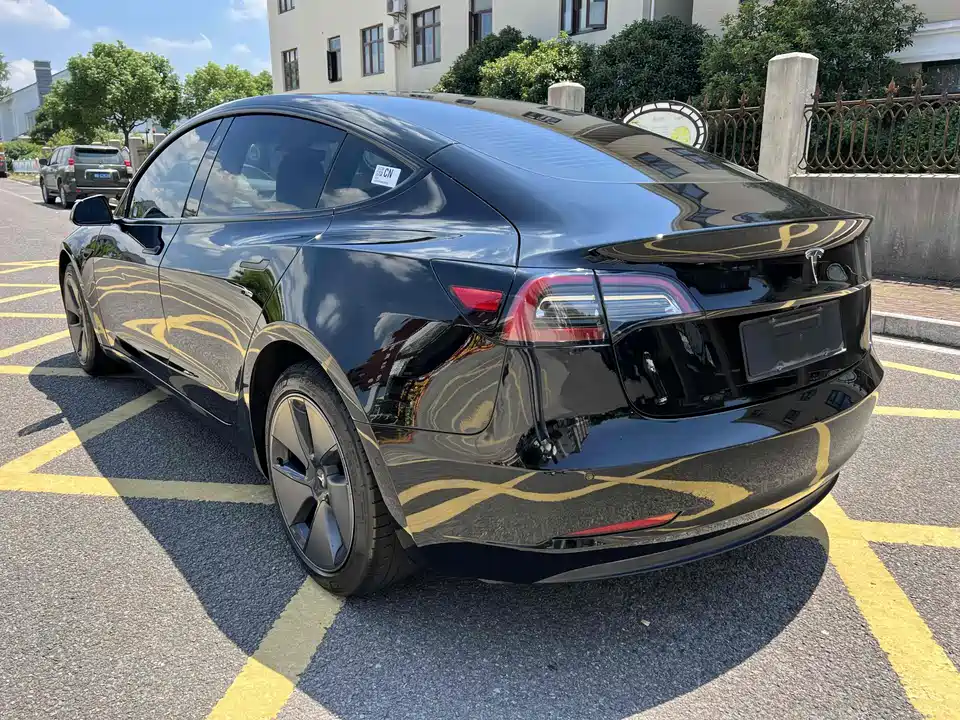 Tesla Model 3 Tesla Model 3
