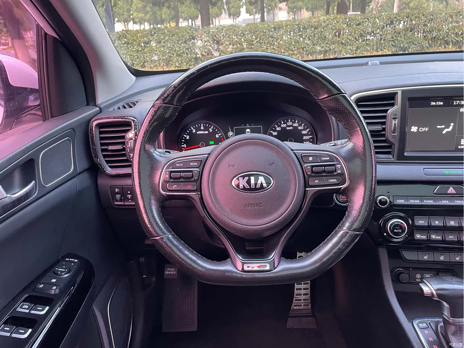 Kia KX5, 2016 14