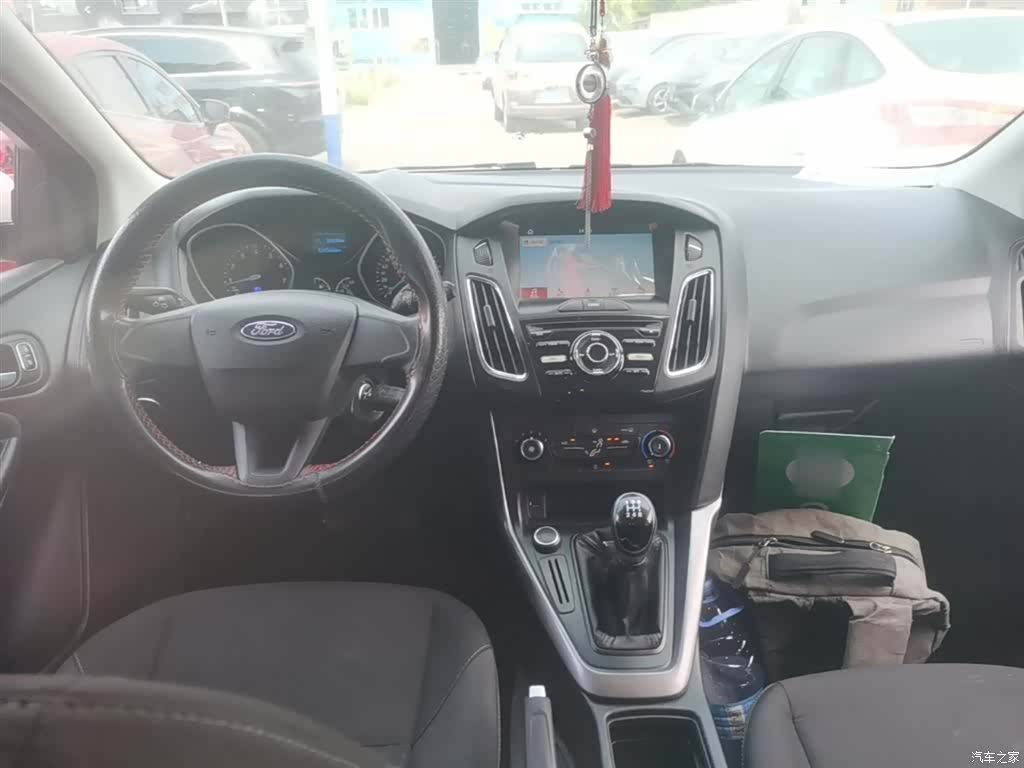 Ford Focus, 2017 10