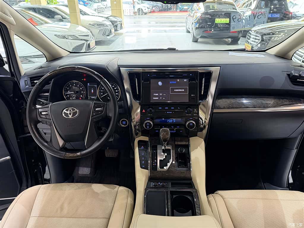 Toyota Alphard, 2019 14