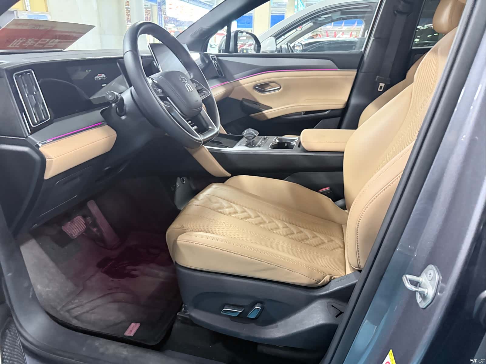 BYD Song, 2025 8