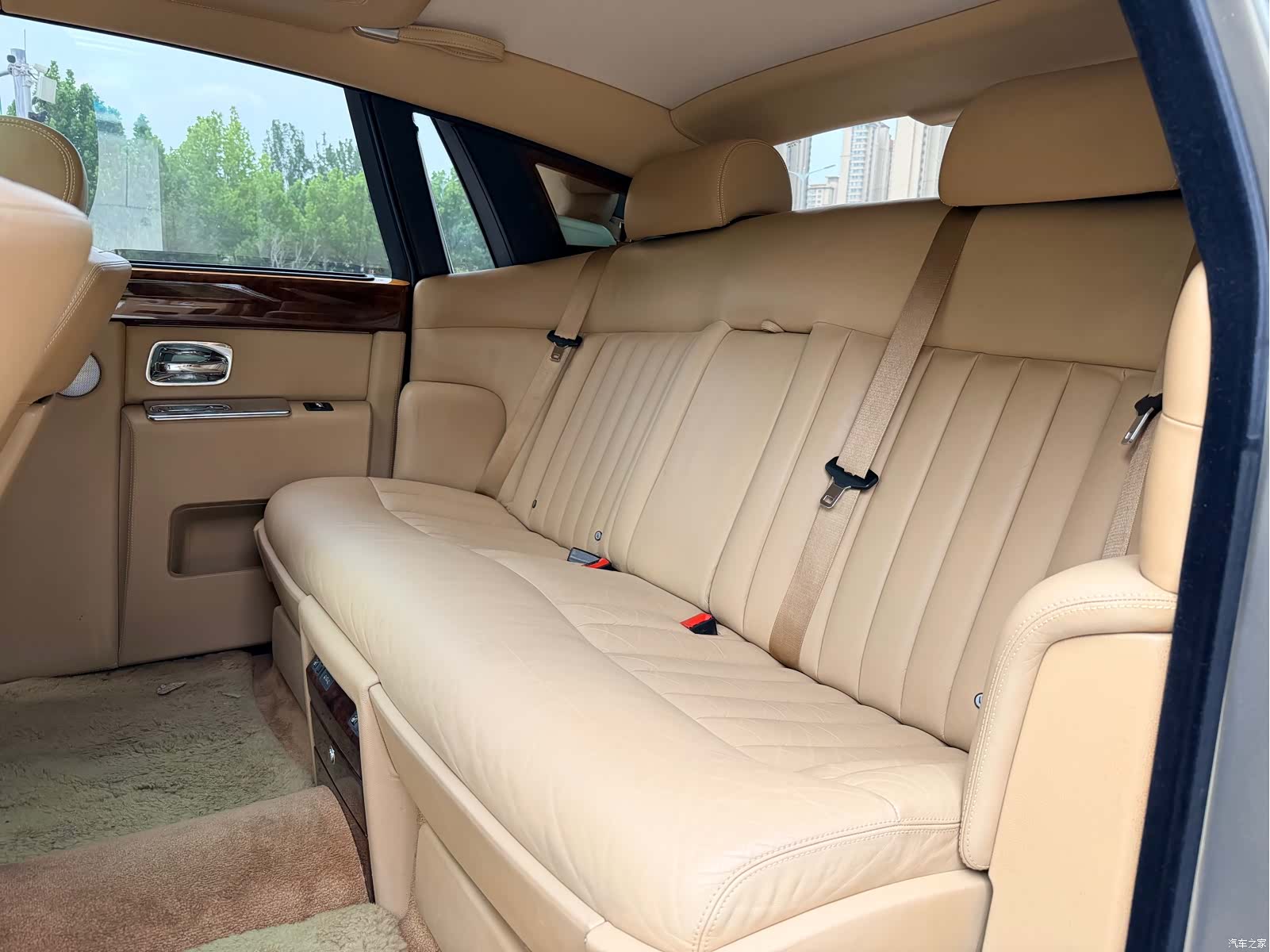 Rolls-Royce Phantom, 2007 9