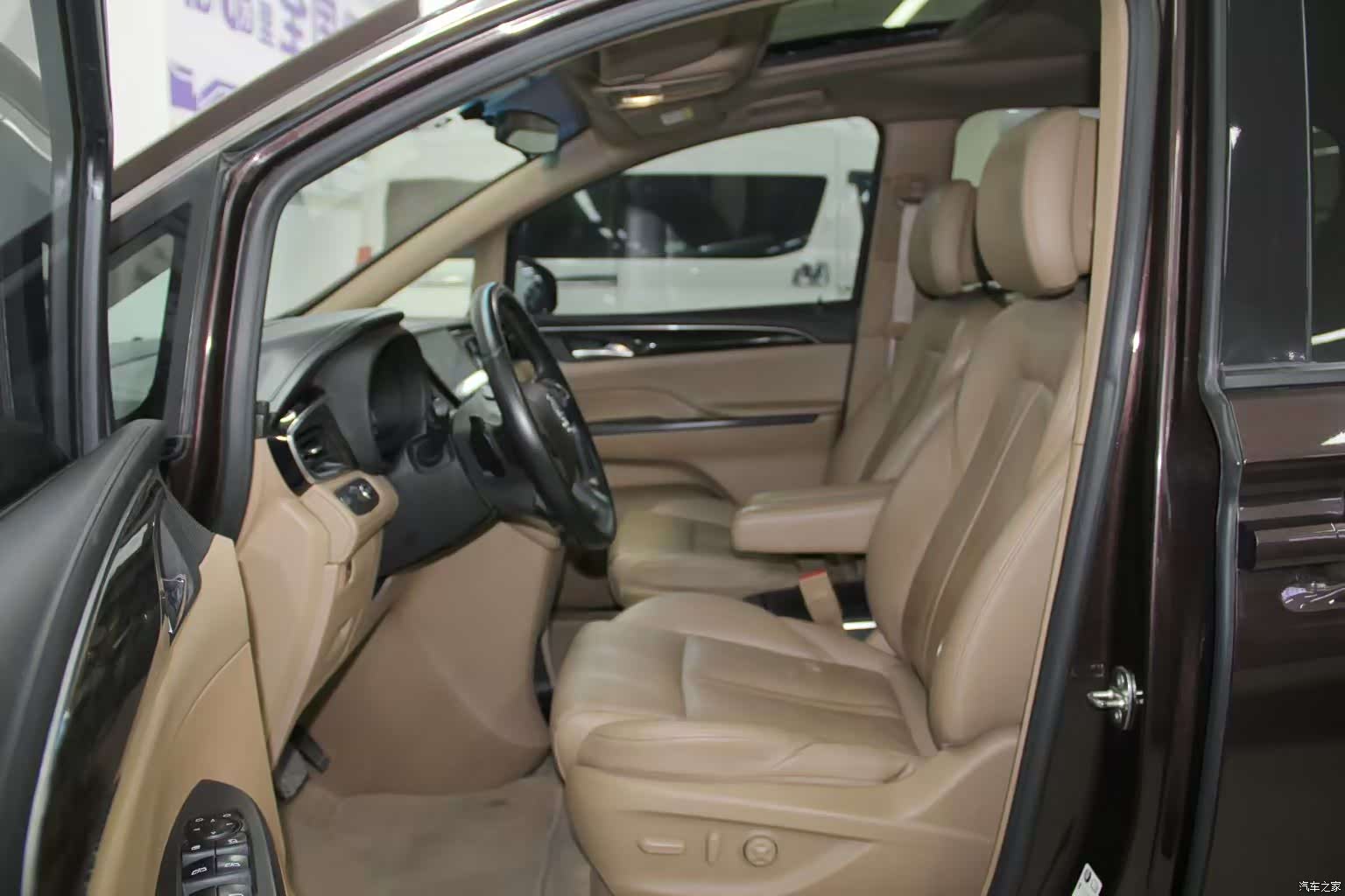 Buick GL8, 2018 все фото