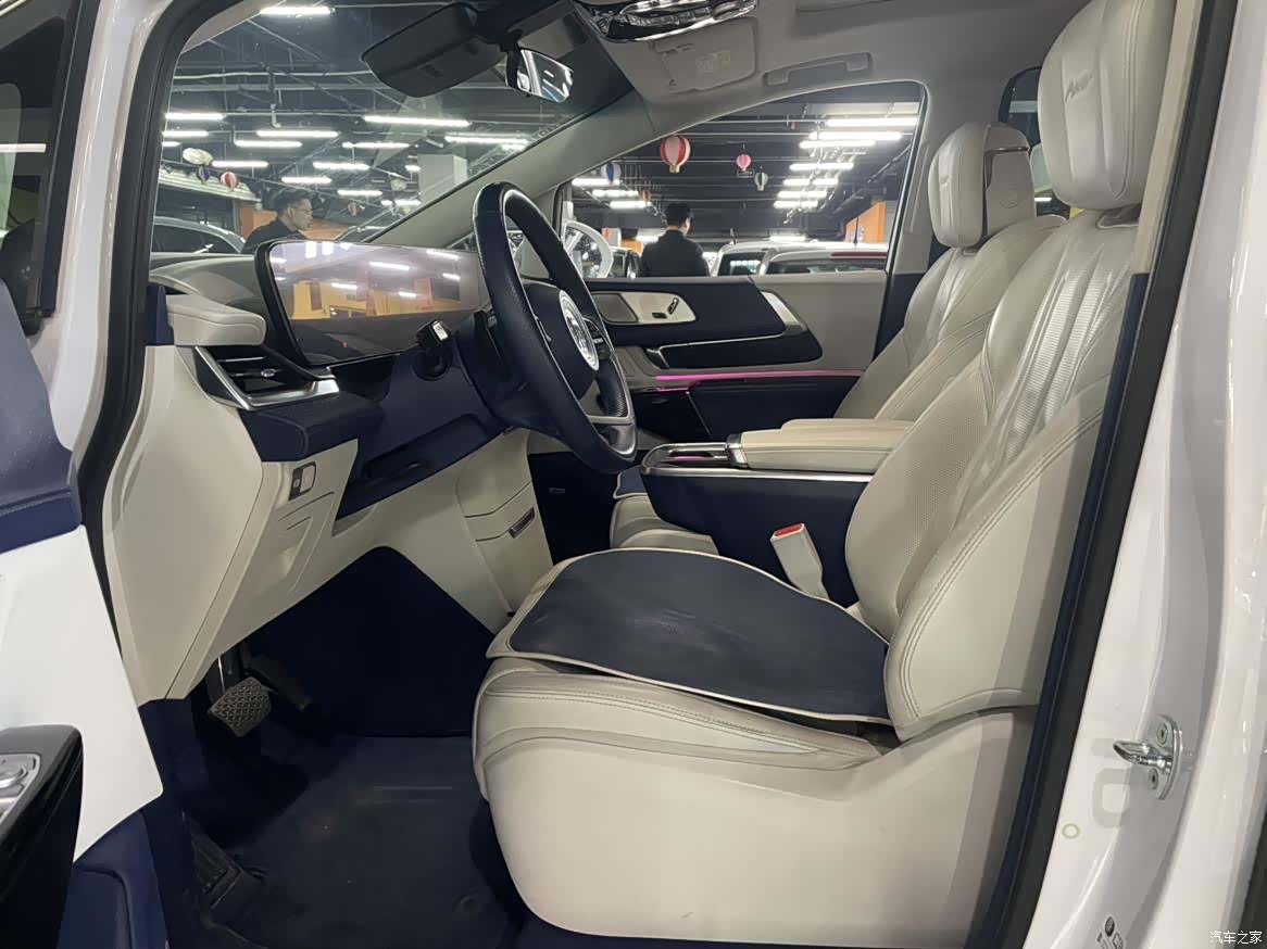Buick Century, 2023 3