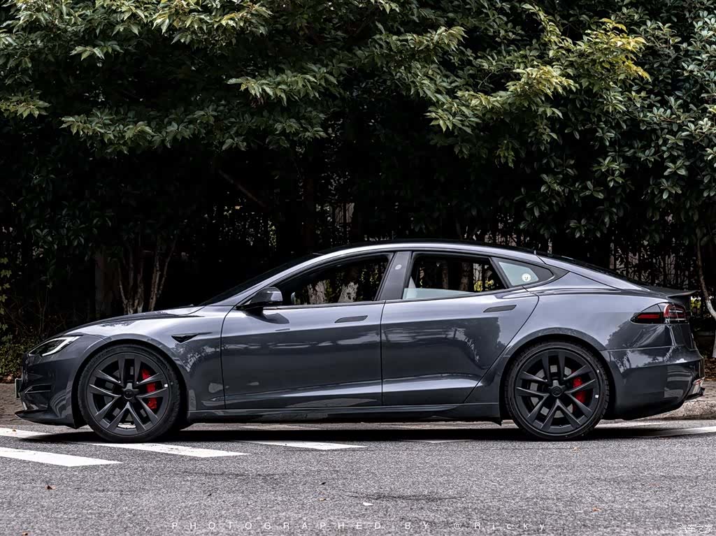 Tesla Model S, 2023 3