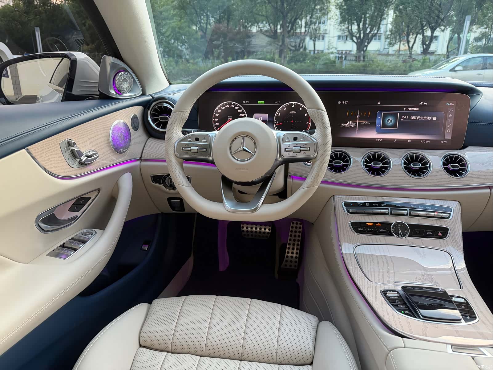 Mercedes-Benz E-Class, 2021 19