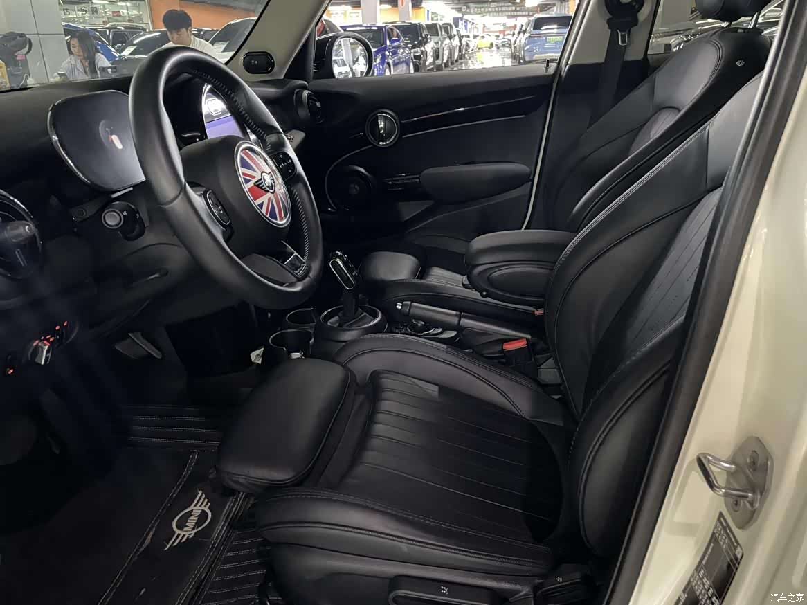 Mini Cooper, 2022 4