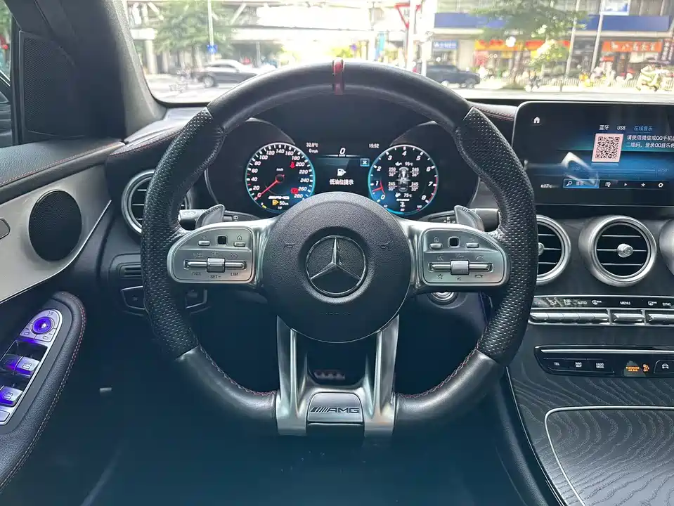 Mercedes-Benz GLC AMG