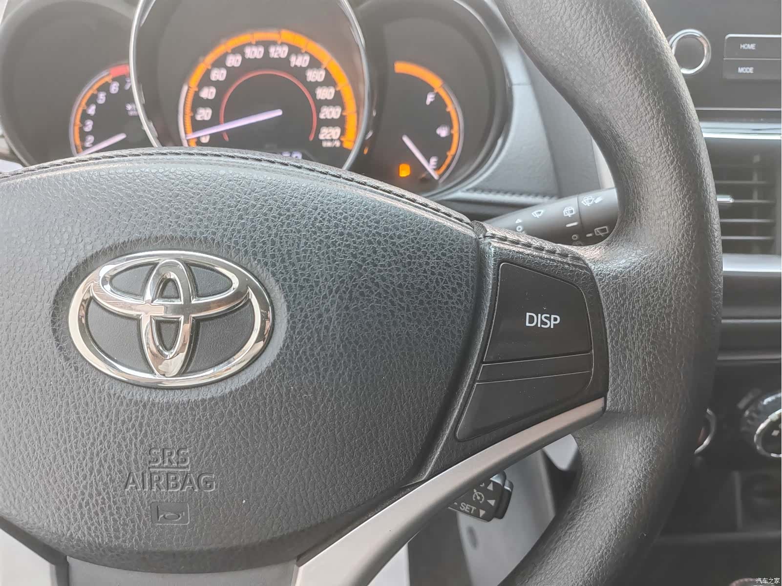 Toyota YARiS L, 2022 16