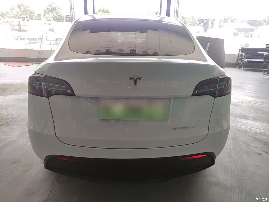 Tesla Model Y, 2022 6