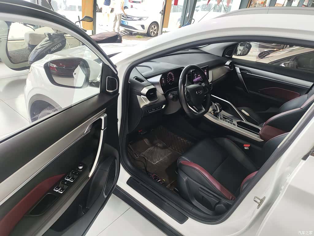 Geely Coolray, 2021 16