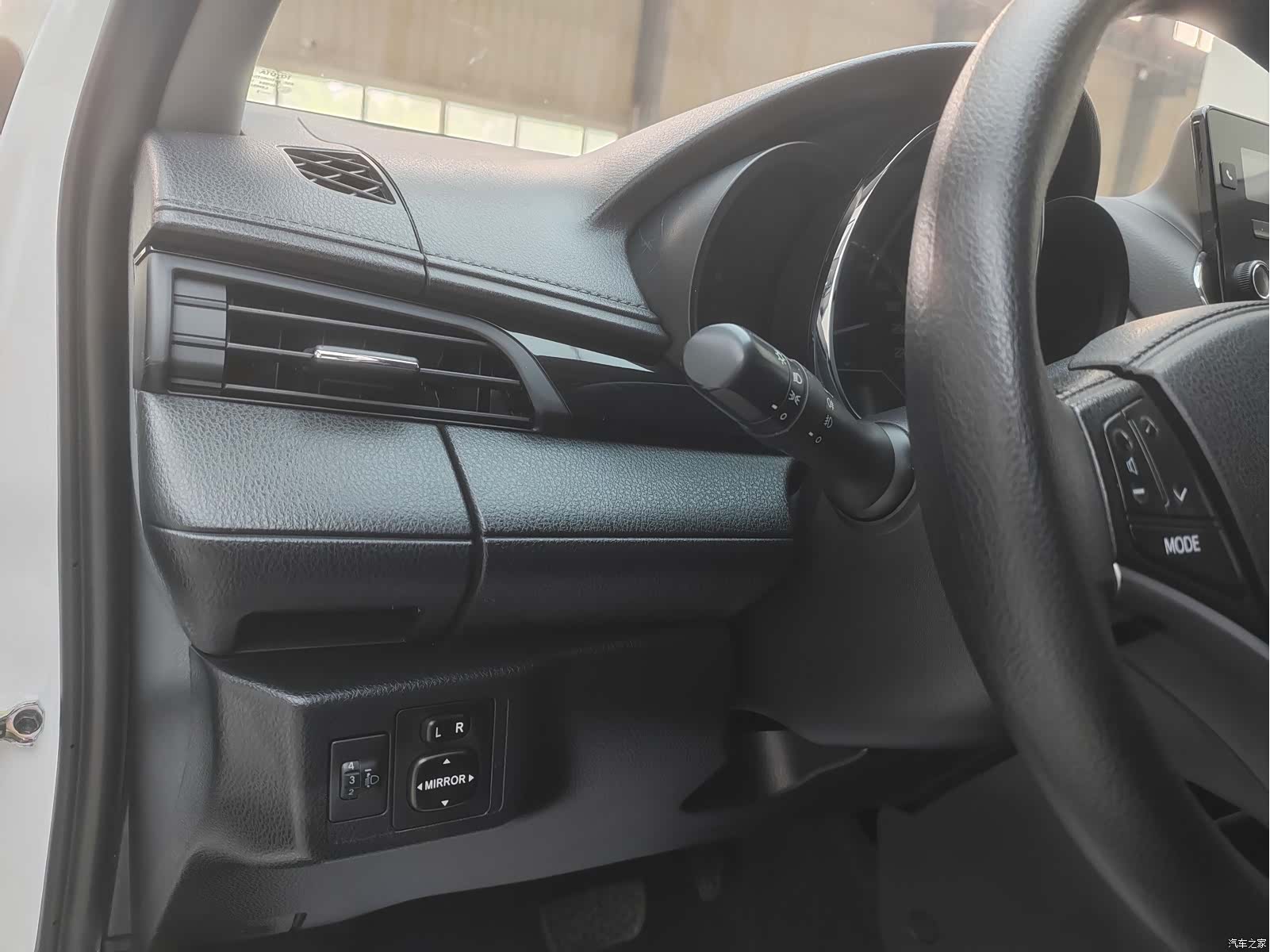 Toyota YARiS L, 2022 12