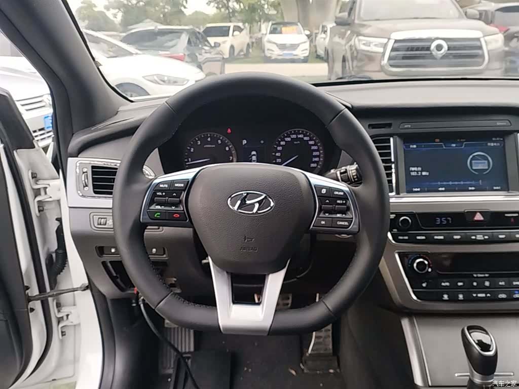 Hyundai Sonata, 2016 11