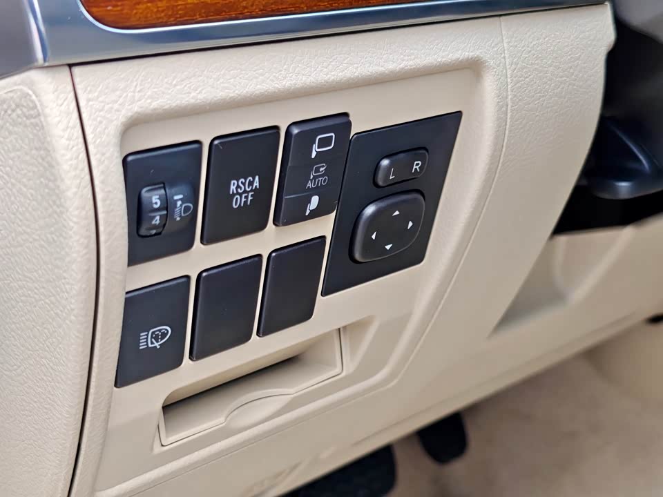 Toyota Land Cruiser Toyota Land Cruiser