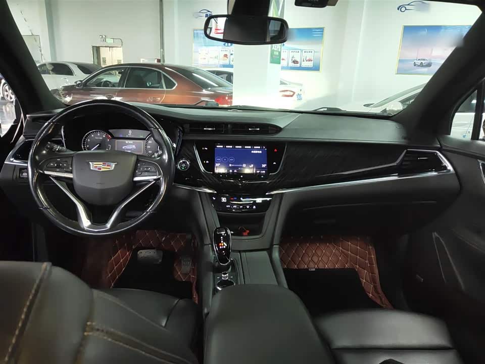 Cadillac XT6