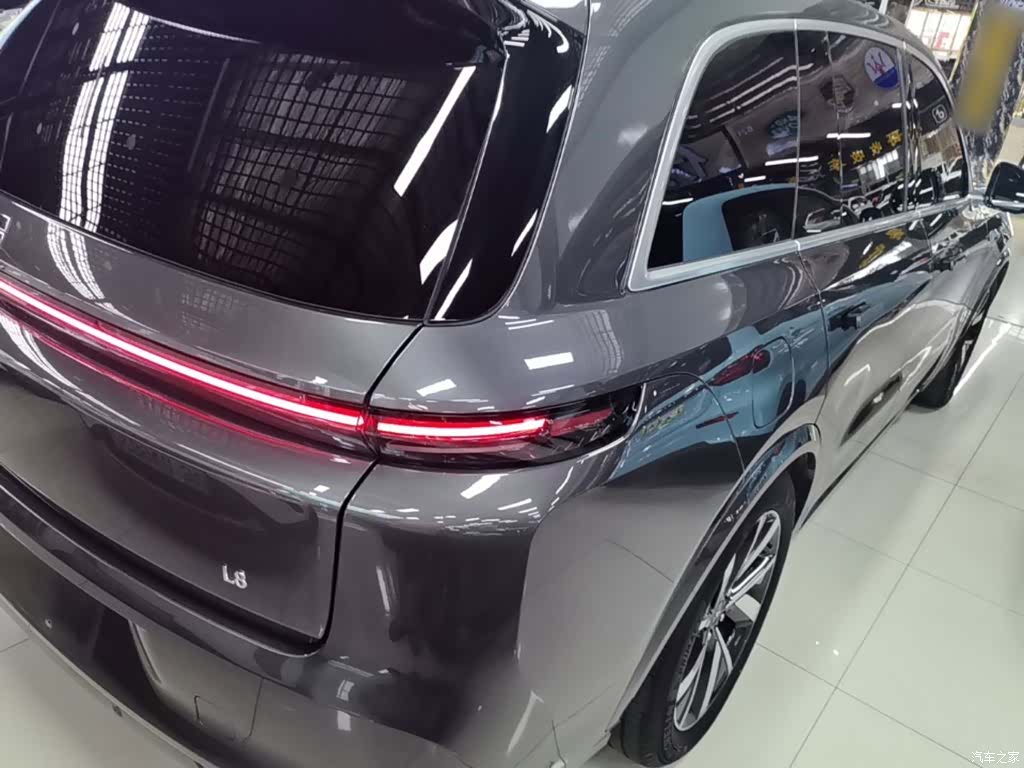 Li Auto L8, 2024 7