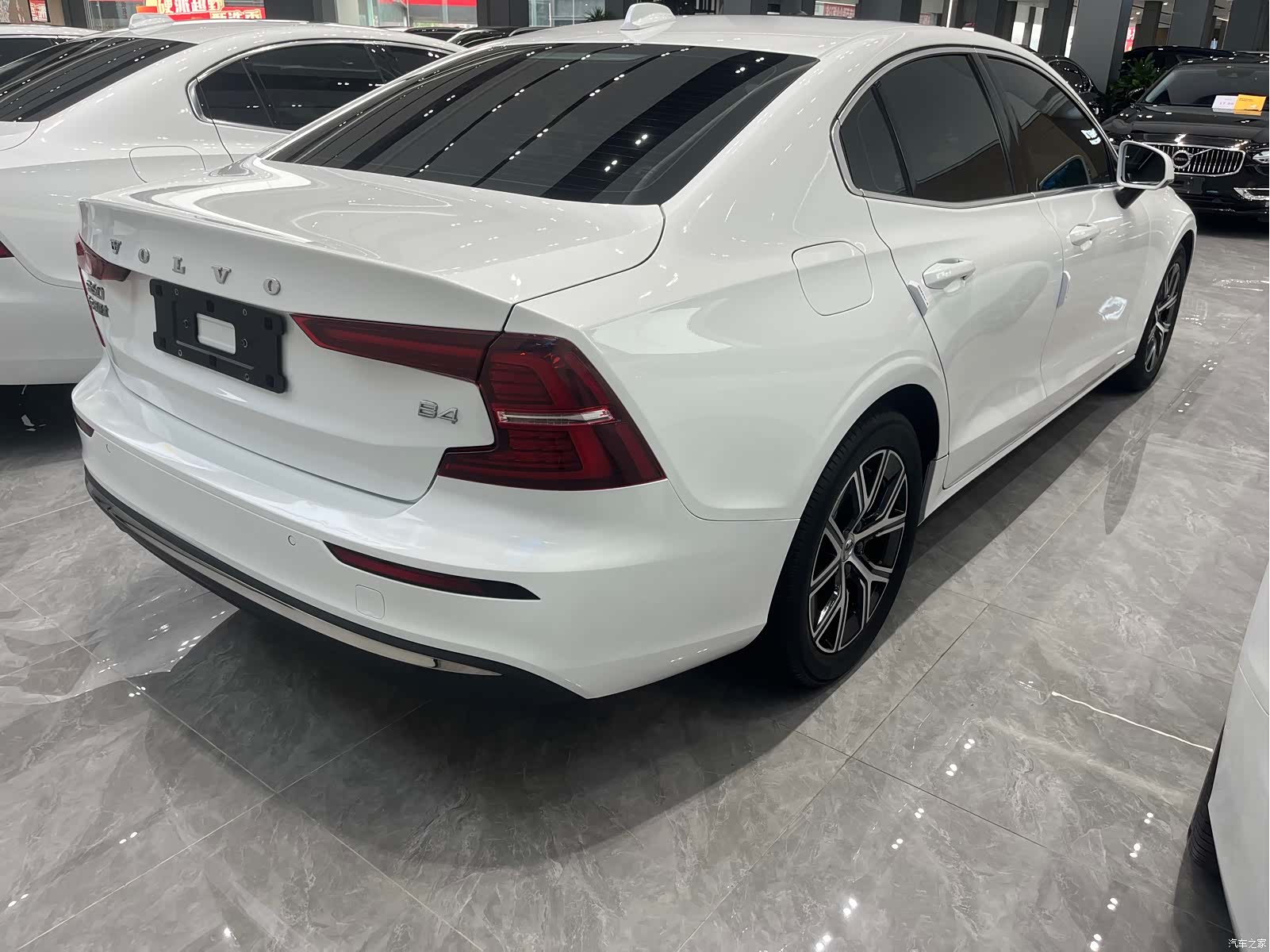 Volvo S60, 2022 10
