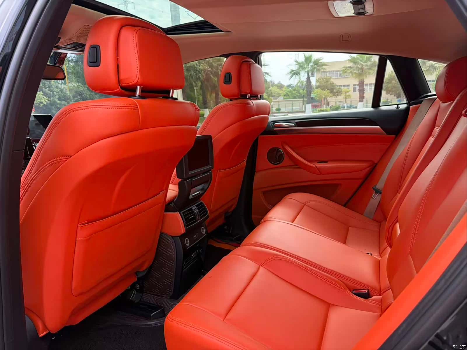 BMW X6, 2011 6