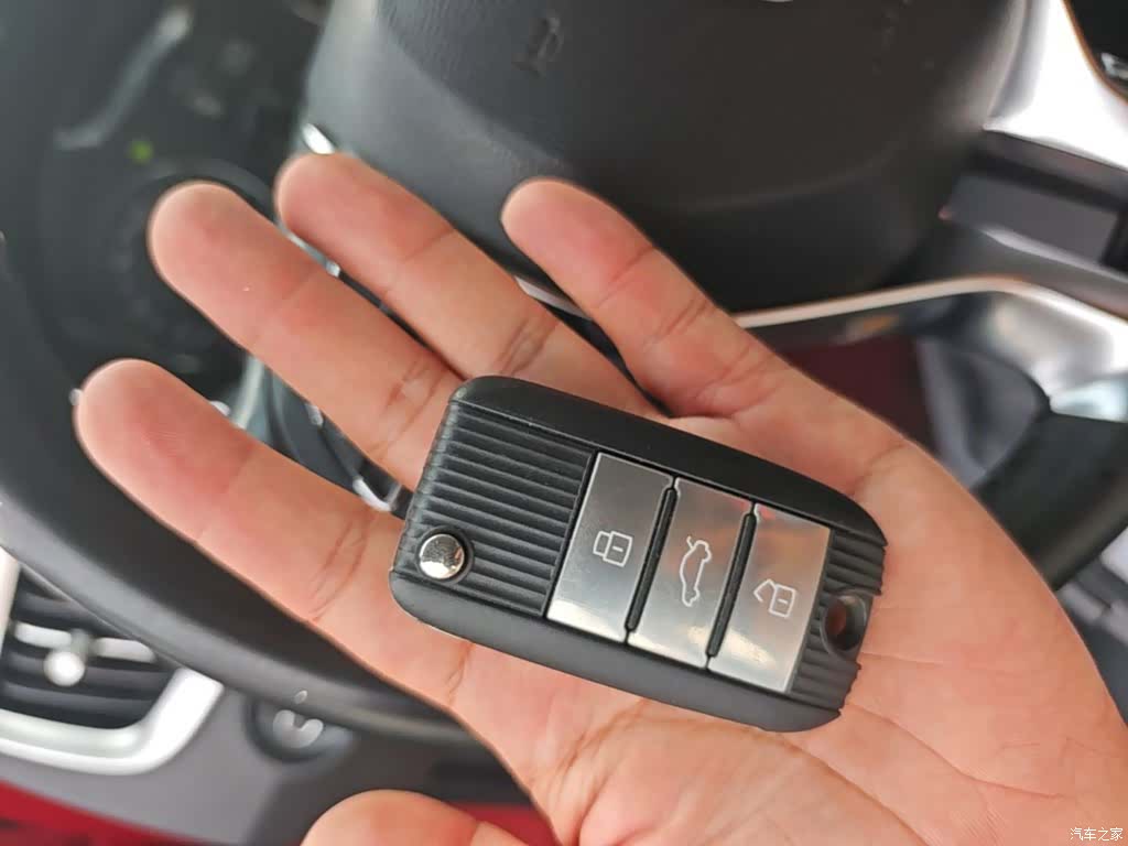 Roewe RX5, 2019 9