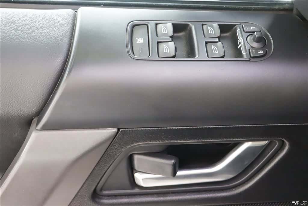 Land Rover 2, 2008 12