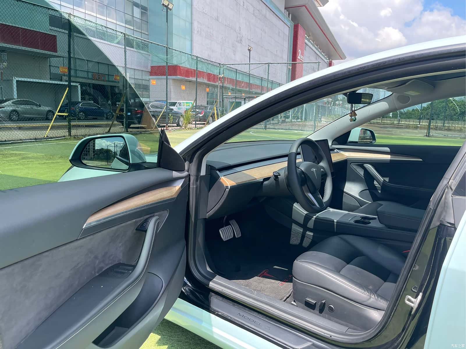Tesla Model 3, 2022 15