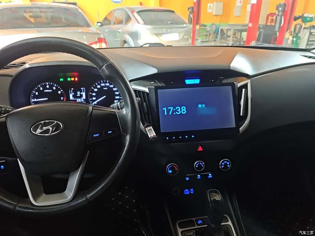 Hyundai ix25, 2017 10