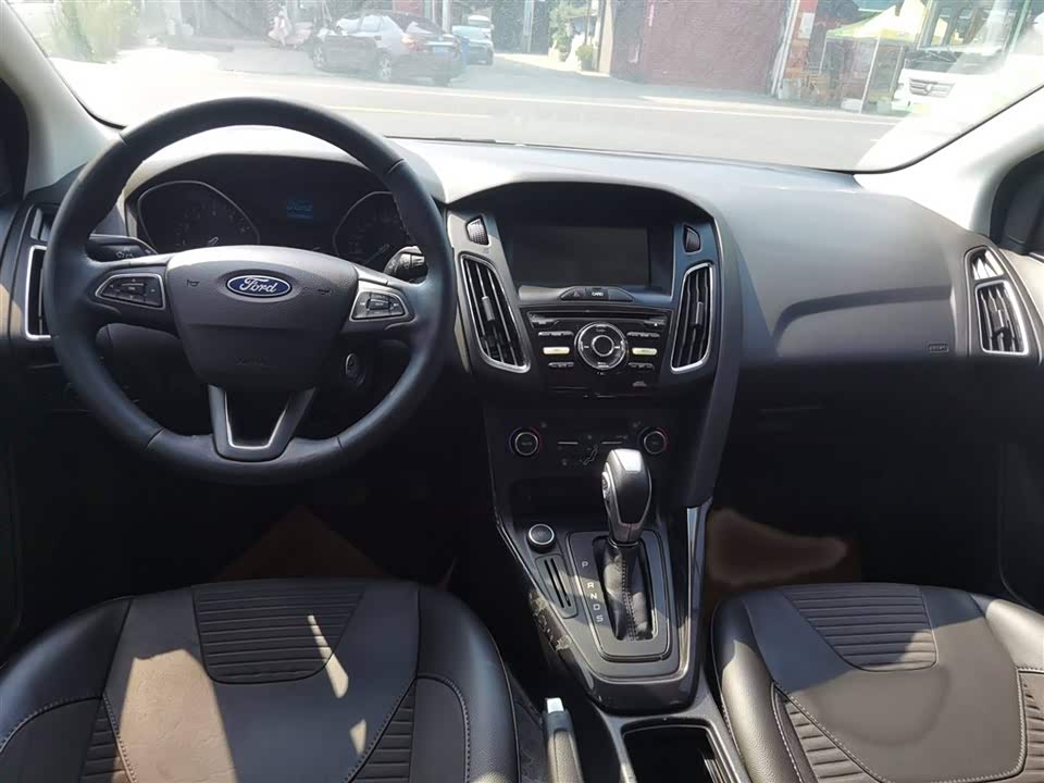 Ford Fox