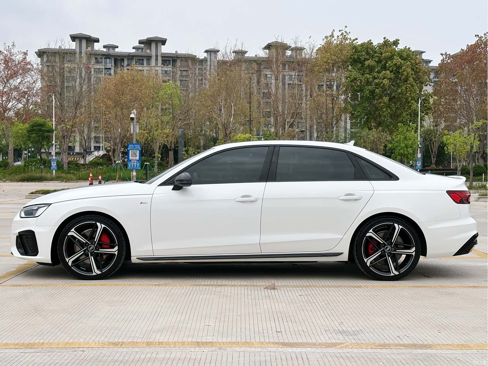 Audi A4L, 2022 17
