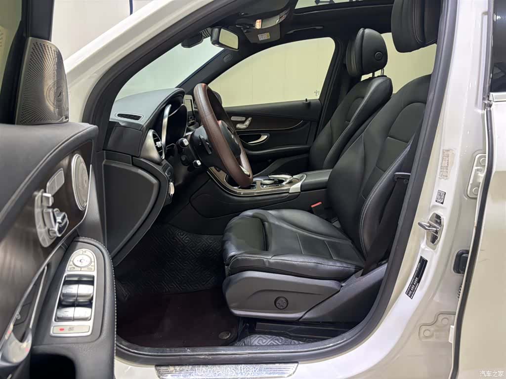 Mercedes-Benz GLC, 2018 11