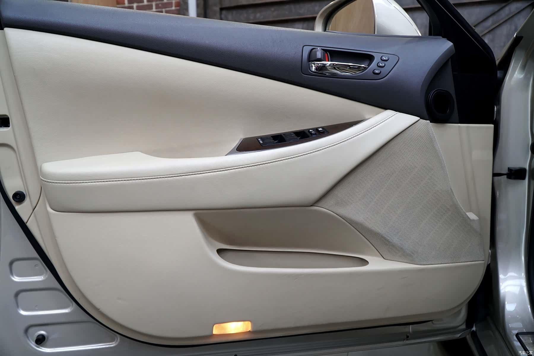 Lexus ES, 2012 7