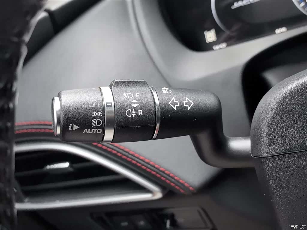 Jaguar F-PACE, 2017 21
