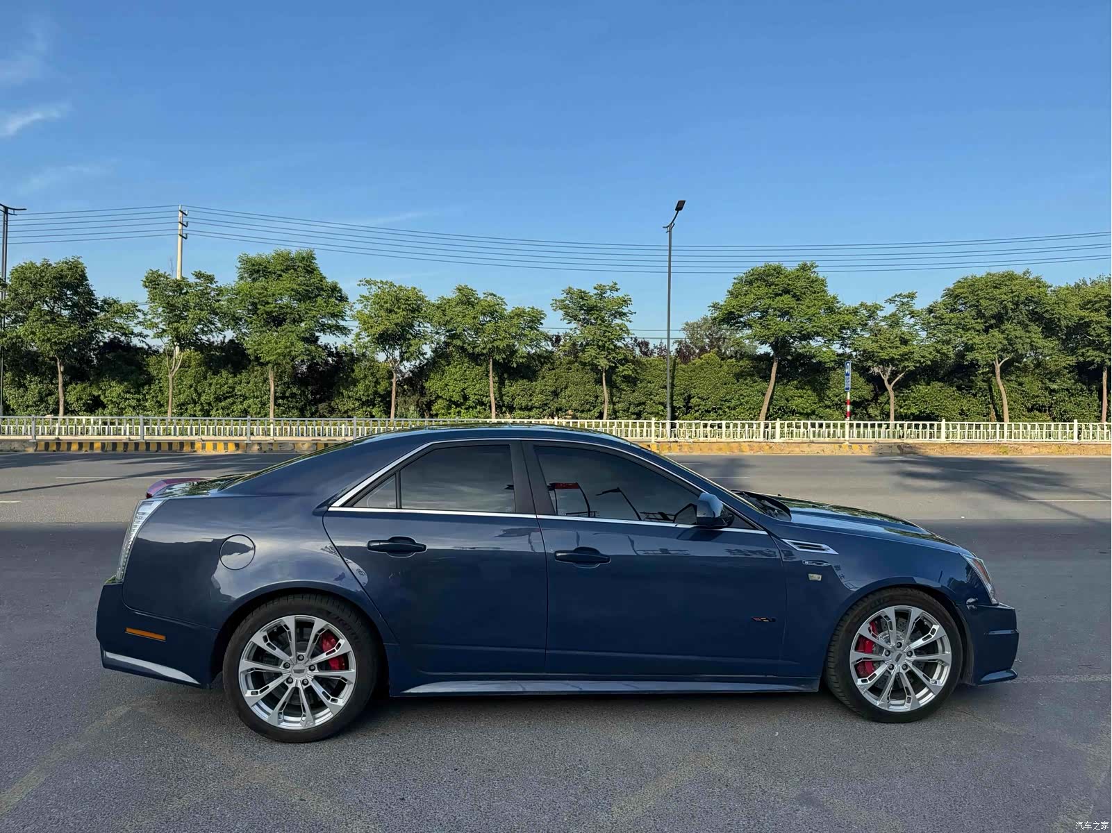 Cadillac CTS, 2010 6