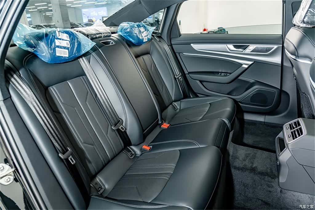 Audi A6L, 2025 22