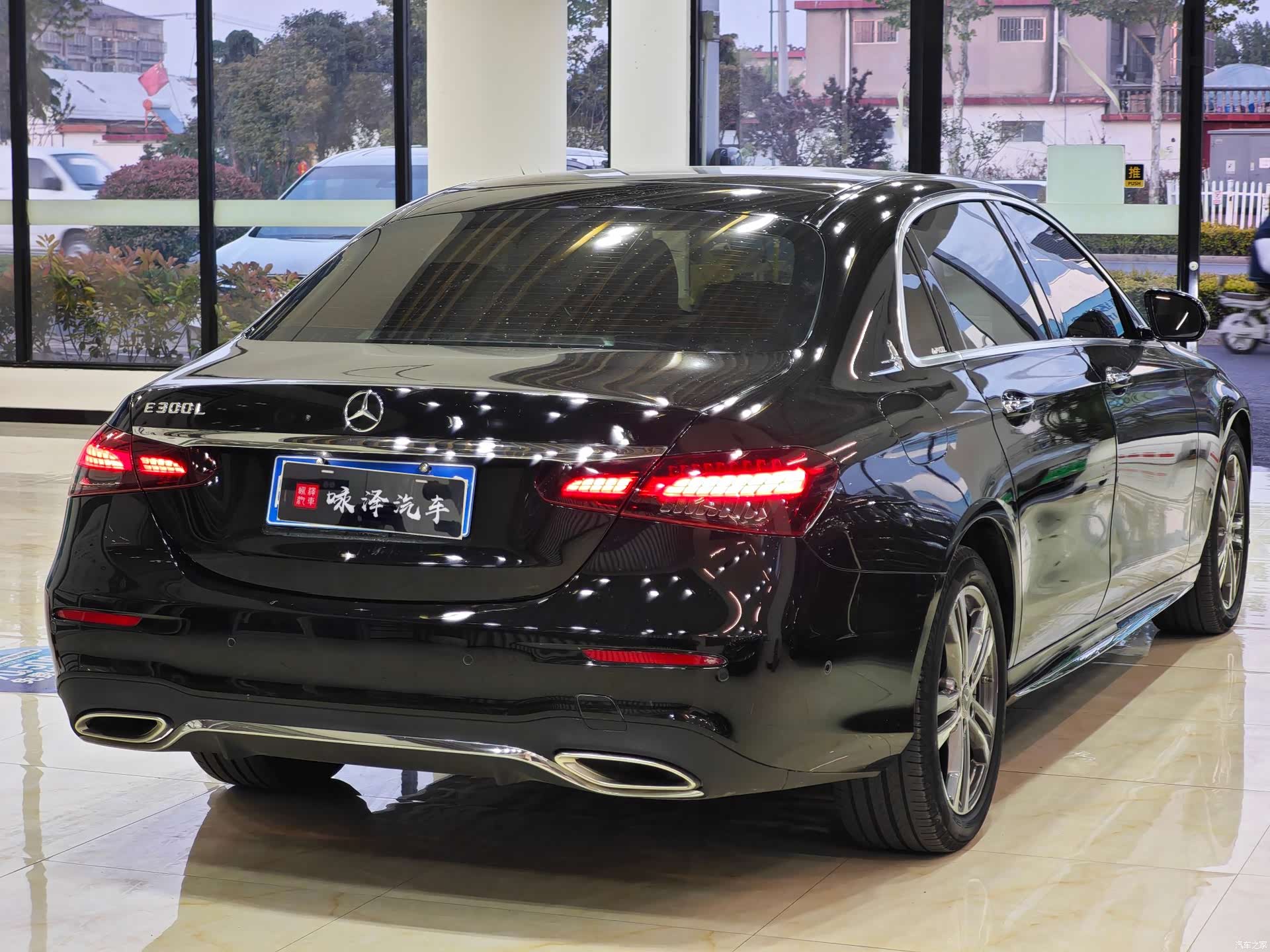 Mercedes-Benz E-Class, 2023 9