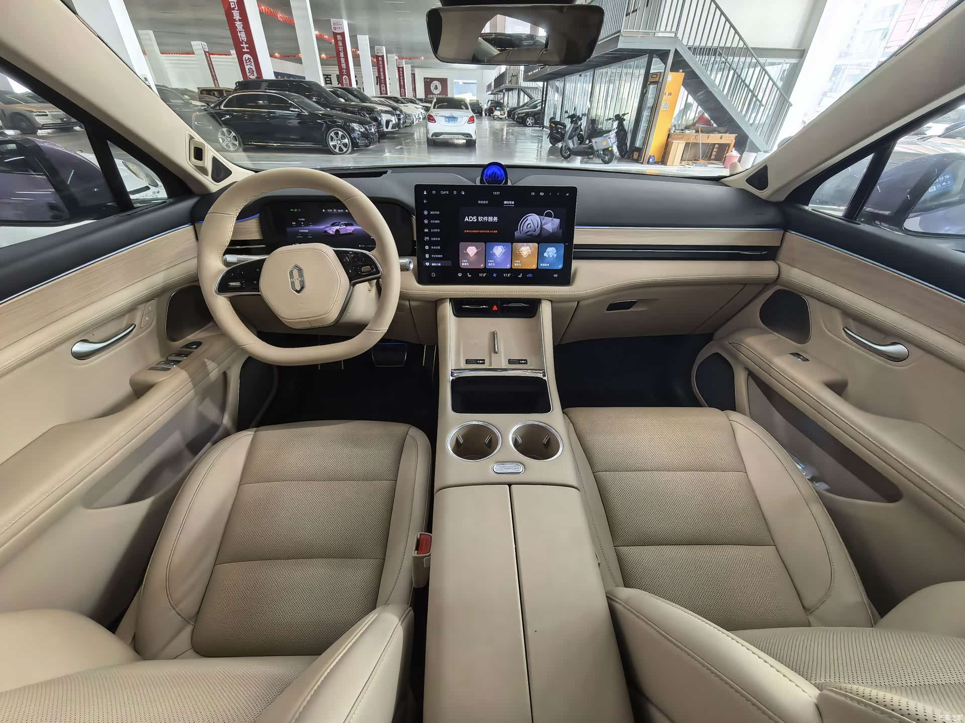 AITO M5, 2025 16