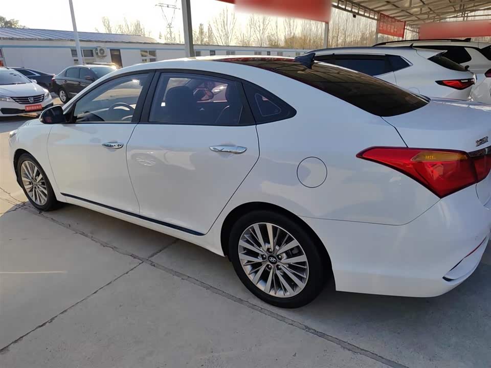 Hyundai Name picture