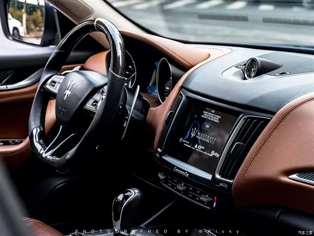 Maserati Levante, 2017 6